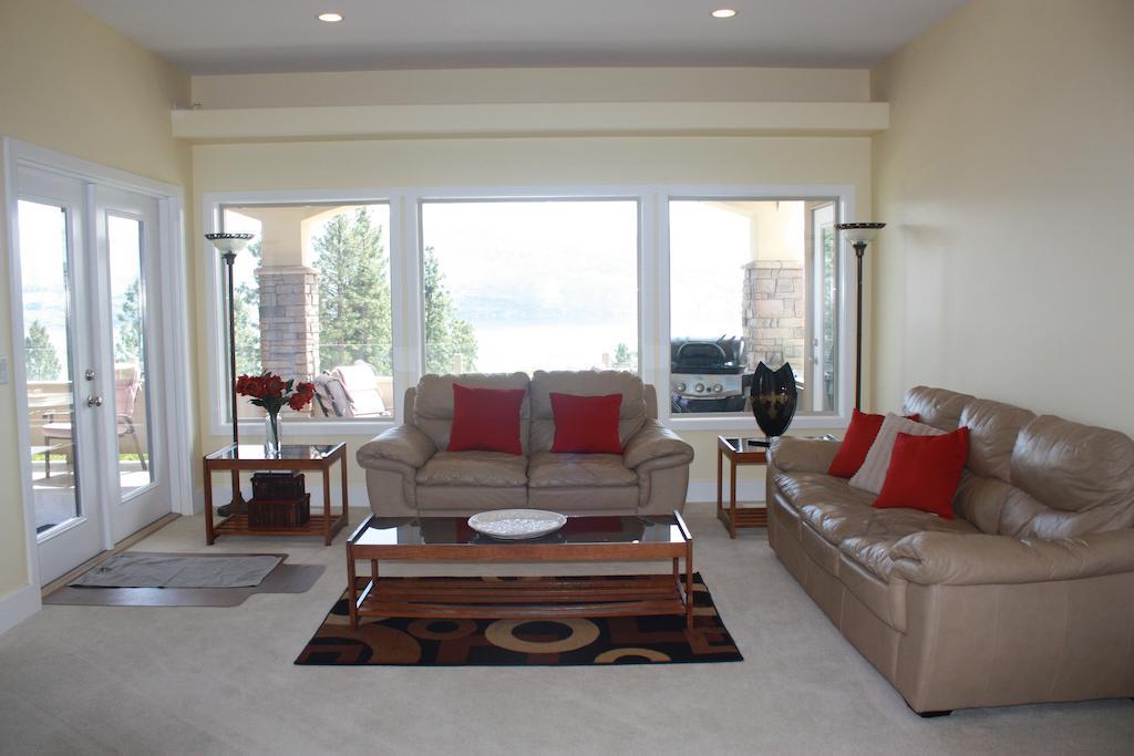 Lake Okanagan Bed And Breakfast West Kelowna Buitenkant foto
