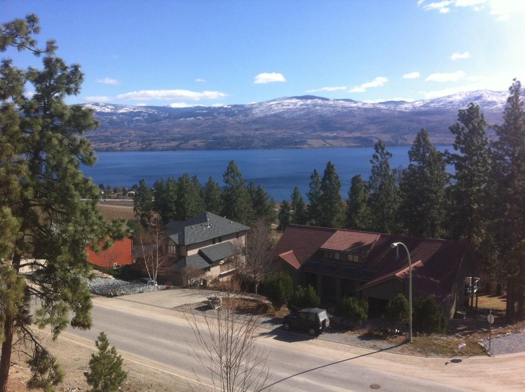 Lake Okanagan Bed And Breakfast West Kelowna Buitenkant foto